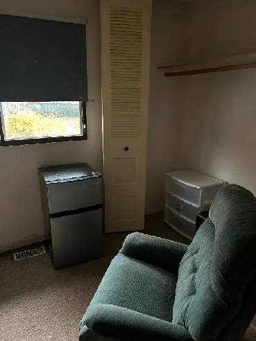 Large Room for rent Image# 1