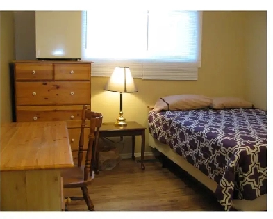 Furnished Room in Sylvan Lake Looking for Mature Roommate. Image# 1