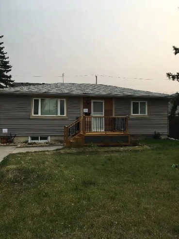 Renovated Bungalow on Park in Bowness Image# 1