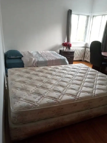 roomates Image# 1