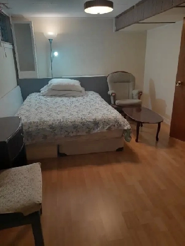 A day room for rent at only $45 a day in North york Image# 1