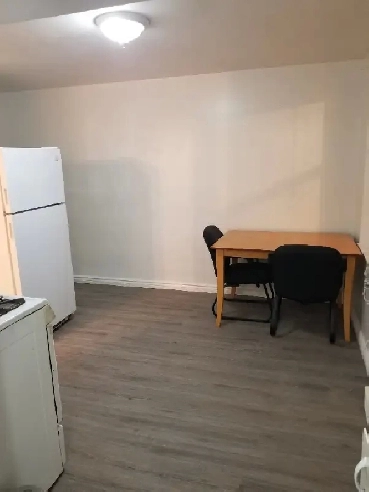 FURNISHED, 1-Bedroom Bachelor/ Studio! (DOWNTOWN) Image# 1