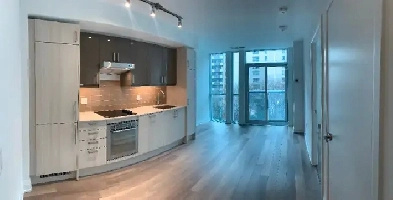 Modern 1 Bedroom den (downtown Toronto) Image# 1