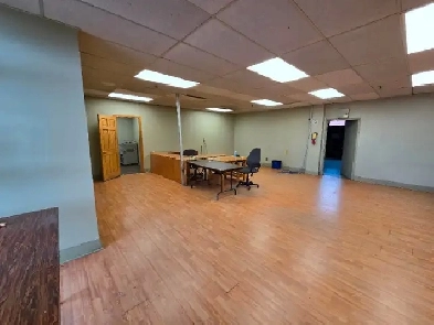 OFFICE AND COMMERCIAL WARE HOUSE SPACE MIXED USE Image# 1