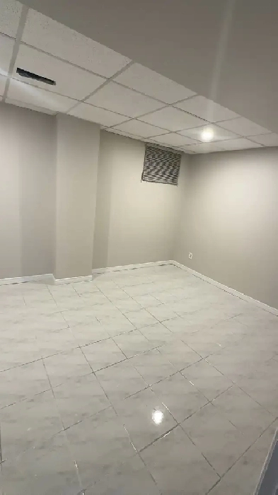 A Private Bedroom in the Basement near SquareOne for Rent Image# 1