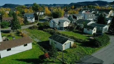 A rare building lot in the Humber Heights image