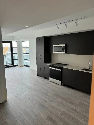 Never Lived Brand New 2 Beds 2 Bath Condo For Lease in Whitby Image# 1