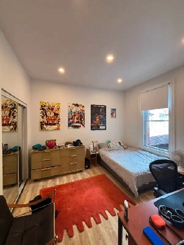 Room for Rent in 3 Beds 2 Bath Apartment Image# 1