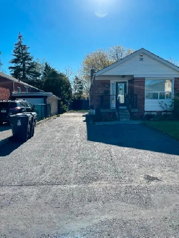 4 Bedrooms Walkout Bsmnt Apt  - DEC 01 Image# 1