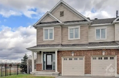 Located in Ottawa - It's a 3 Bdrm 4 Bth Image# 1