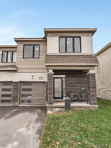 4 Bed/4 Bath Townhouse for Sale in Kanata Image# 1