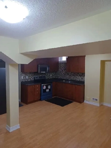 3 BEDROOM BASEMENT FOR RENT IN BRAMPTON- AVAILABLE DEC 1st Image# 1