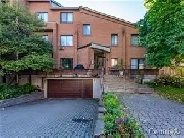 TOWNHOUSE FOR SALE IN DOWNTOWN NEAR BELL CENTRE GARAGE, BACKYARD Image# 1