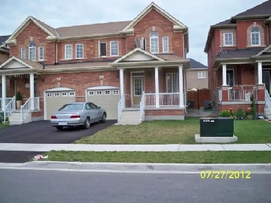 3 br house in Brampton Image# 1