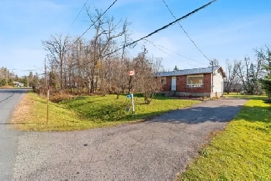 ATTENTION Investors Bungalow on Over Half an Acre in rockland Image# 1