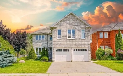 Executive Home in Rolling Acres, Whitby - 4 Bed - 2 Car Garage Image# 7