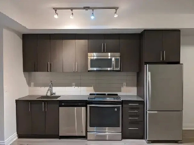 2 Bedroom Apartment in Toronto Image# 1