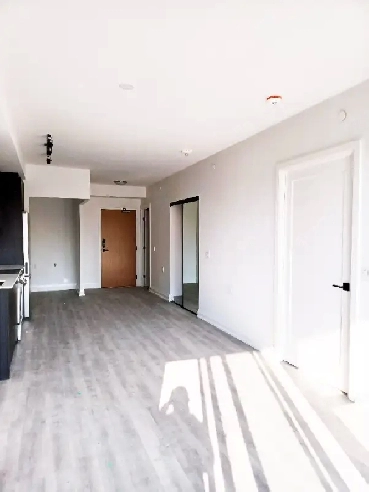 Condominium for Rent by Owner