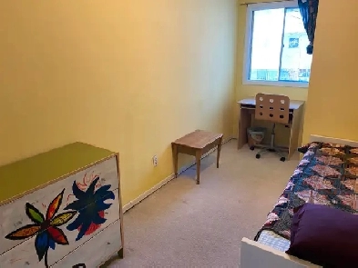 Small, Clean and Quiet Bedroom Image# 1