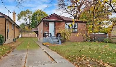 Move-In Ready 3-BED Near HWY 427 & Schools! Image# 1