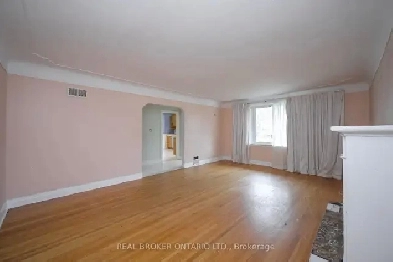 Room for Rent on Main Floor in Big Bungalow Image# 3