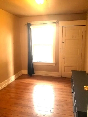 For Rent: (DOWNTOWN) ROOM @ 2-Bedroom Suite! Image# 1