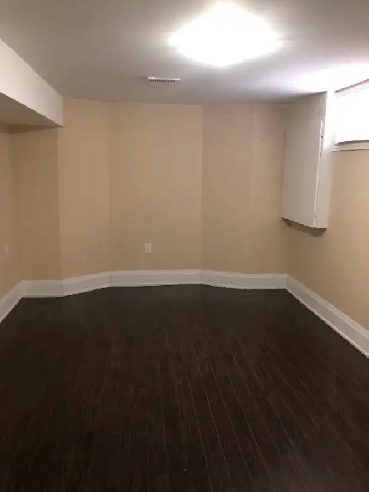 A room  Available for rent near U of T Scarborough Campus Image# 1