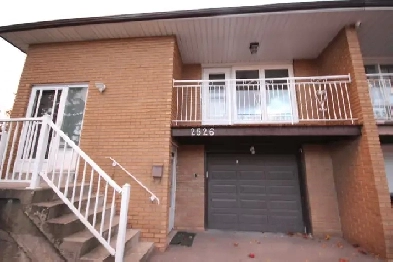 Spotless Cooksville Semi-Detached Raised Bungalow For Rent! Image# 1