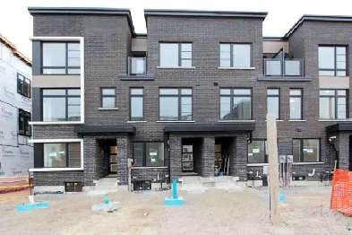 4 bedroom  4 bathroom a year townhouse Lawrance/midland Image# 3