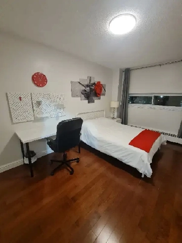 Furnished room near York U and subway - RIGHT NOW Image# 1