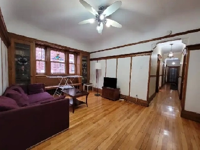 Fully Furnished Rooms for rent available end of December Image# 1