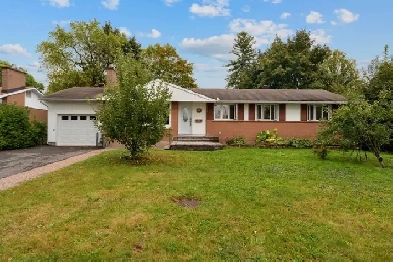 Huge Bungalow with oversized attached garage and In-law suite Image# 1