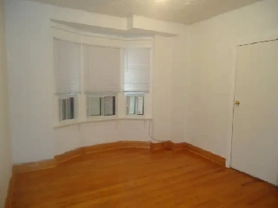 Room for Rent Immediate or Dec 1, Bloor&Dufferin Subway Station Image# 1