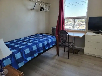 Furnished room-all utilities included-dog friendly-Didsbury inn