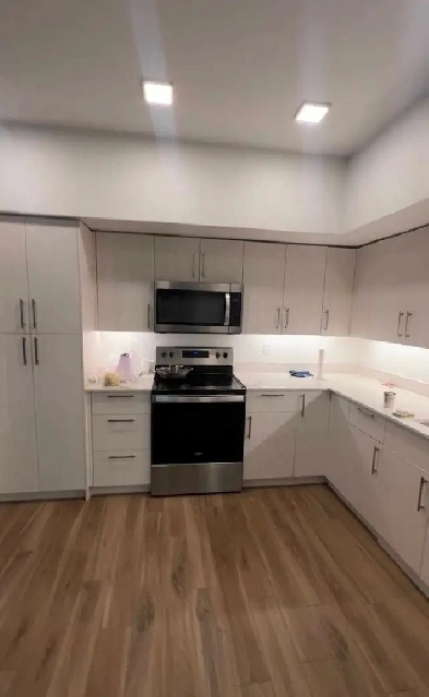 1 Bedroom Sharing In 2 Bedroom Apartment Image# 1