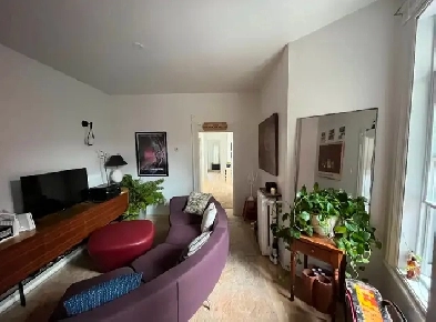 1 Bedroom   Office Student Sublet Image# 1