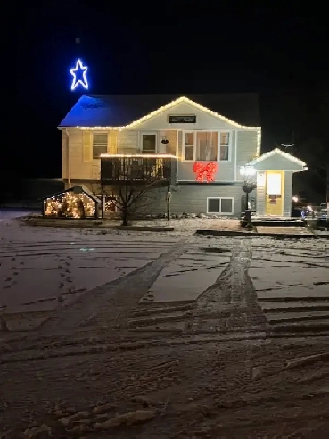 2 Bedroom Beautiful Furnished  Garden Suite