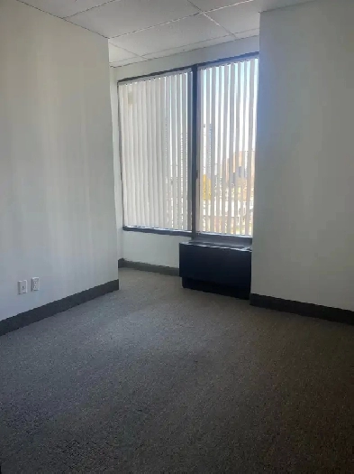 PROFESSIONAL PRIVATE OFFICE ROOM FOR RENT IN SCARBOROUGH Image# 1