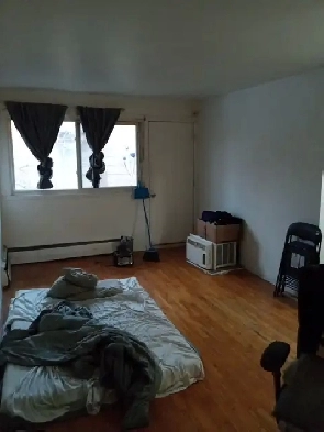 looking for someone to take my apartment until dec31 Image# 1