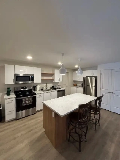 547 Cliffe St, Fredericton Image# 1