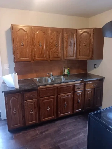 Bachelor for rent Image# 1