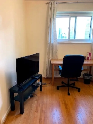 Room for Rent steps to Bessarion Station (Bayview / Sheppard) Image# 1