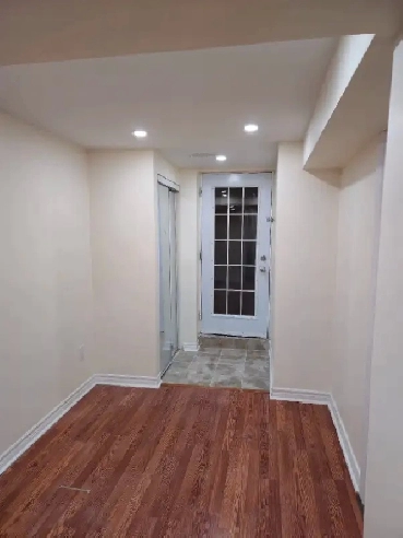 2 BEDROOM LEGAL BASEMENT Image# 1