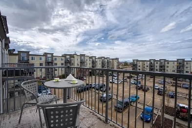 Welcome to Hollick Kenyon Apartments! Image# 1