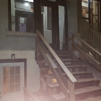 Downtown apartment 2 min of walk to Lucien l'allier Metro (MALE) Image# 1