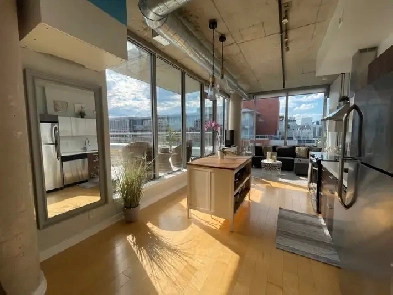 all inclusive luxury living in centre town, Ottawa Image# 1