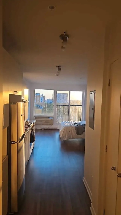 The Triangle - Studio - Lease Transfer Image# 1