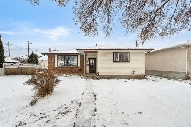 FOR SALE | 2016 Manitoba Ave | 'I WORK HARD' Image# 1