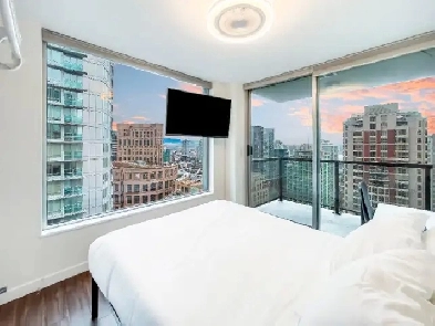 Bright and Modern Room for Rent in Downtown Vancouver image