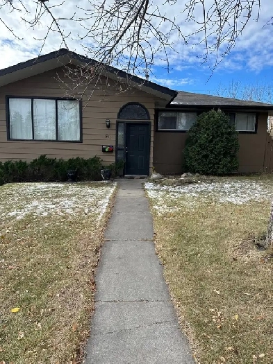 House for rent in Calgary, Alberta. Image# 1
